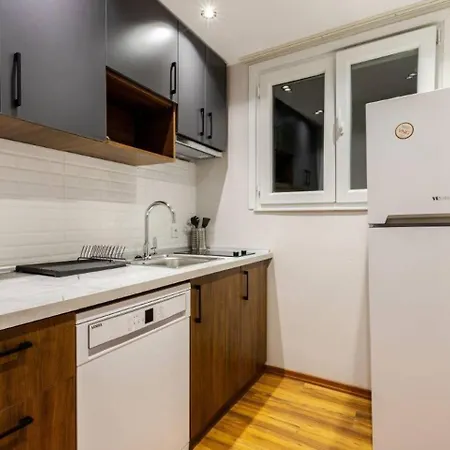 Apartamento Cute Private Garden 2bd2bath Quaint Home! #366 *